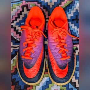 Nike Hypervenom phelon ll IC  shoes. NWOT. NEVER WORN. SZ. 6.